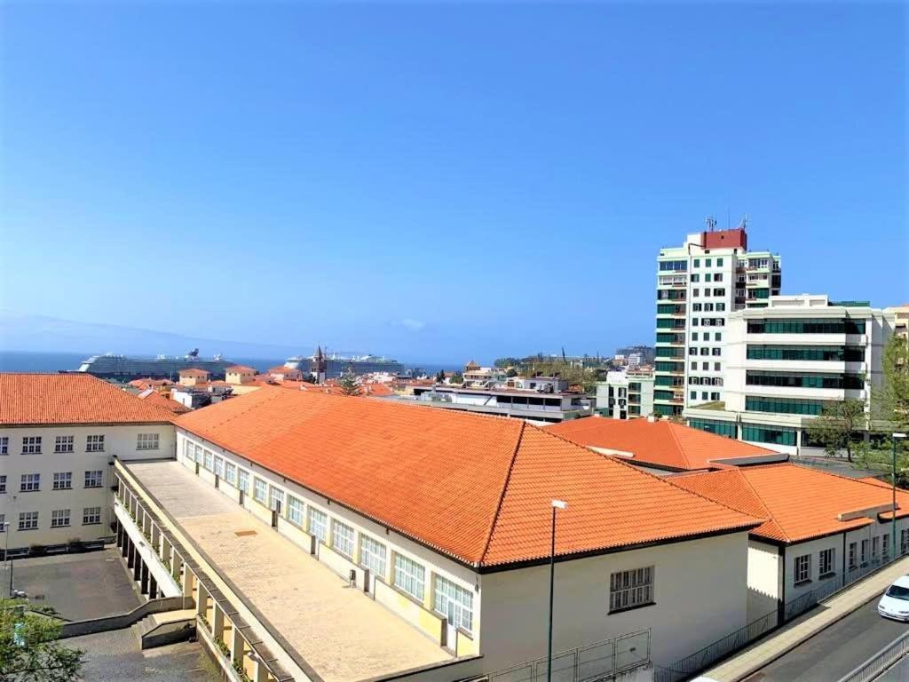 Madeira, 3 Bedroom Apartment With Ocean Views In Funchal Zewnętrze zdjęcie